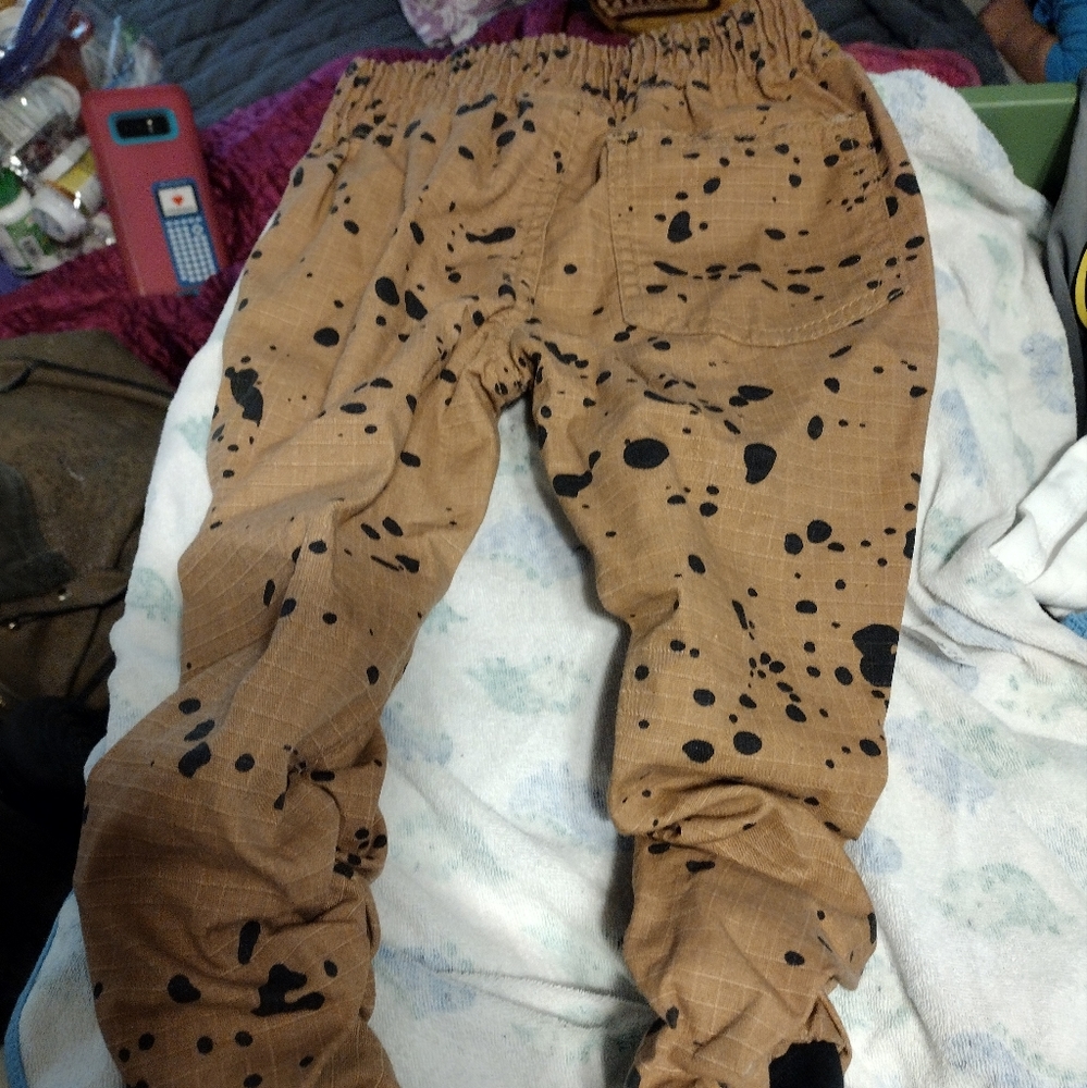 Boys pants, size 3t, tan with faux brown pant splatter. Diamond Stash.
